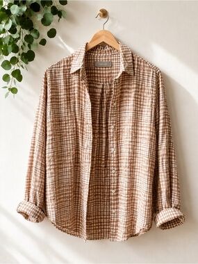 Everlane Tan and Cream Gingham Button-Up Shirt